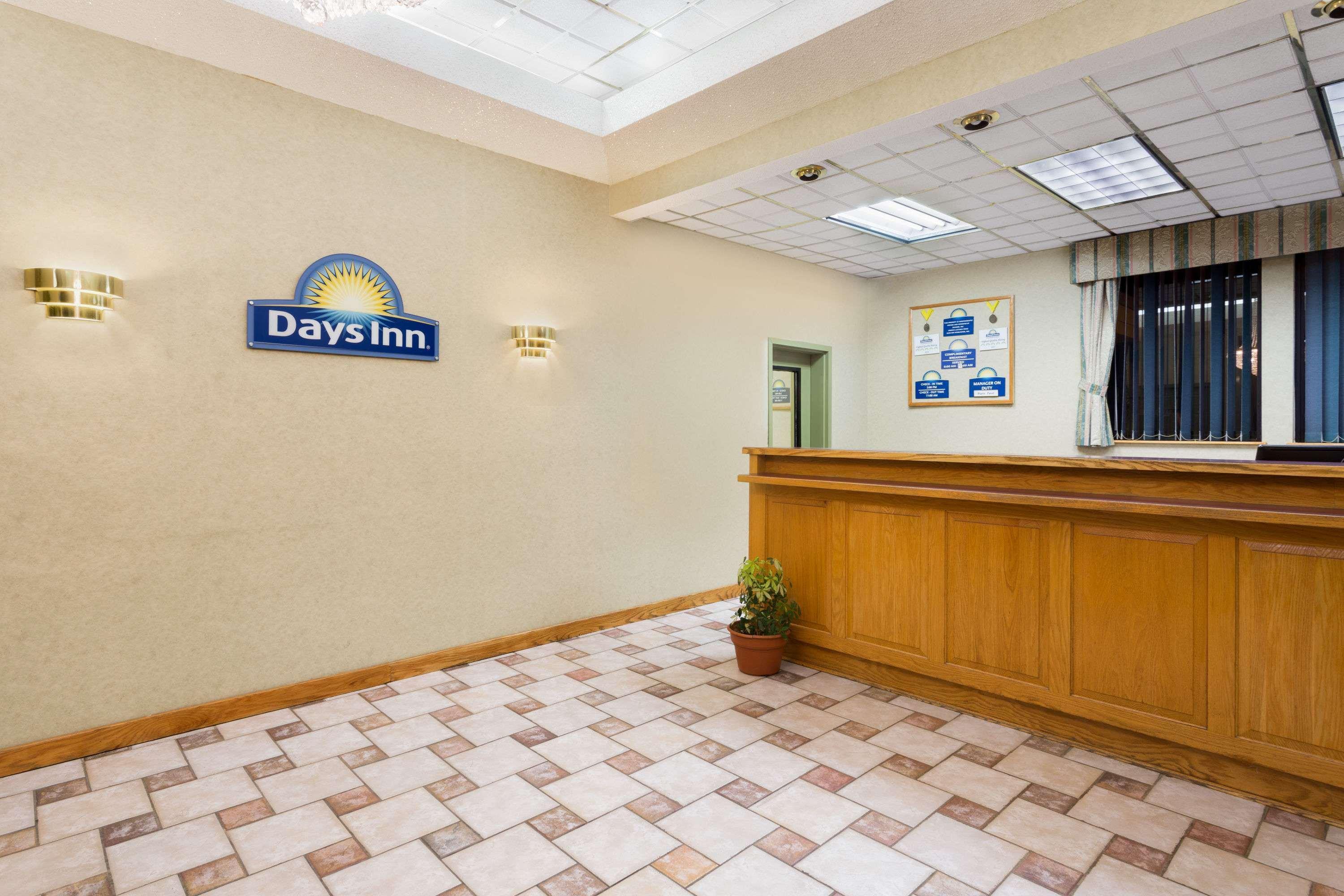 Days Inn By Wyndham Biscoe Екстериор снимка