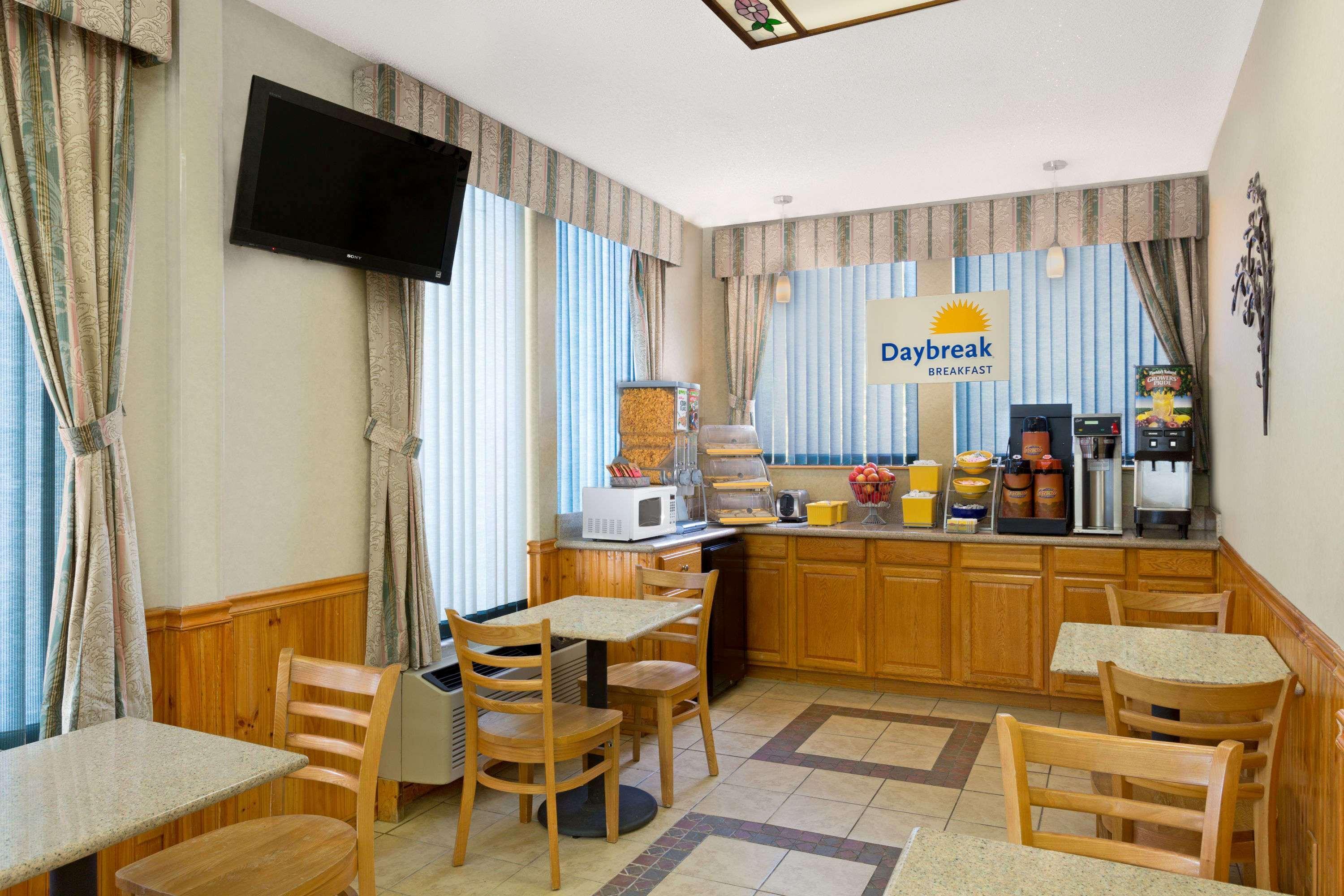 Days Inn By Wyndham Biscoe Екстериор снимка